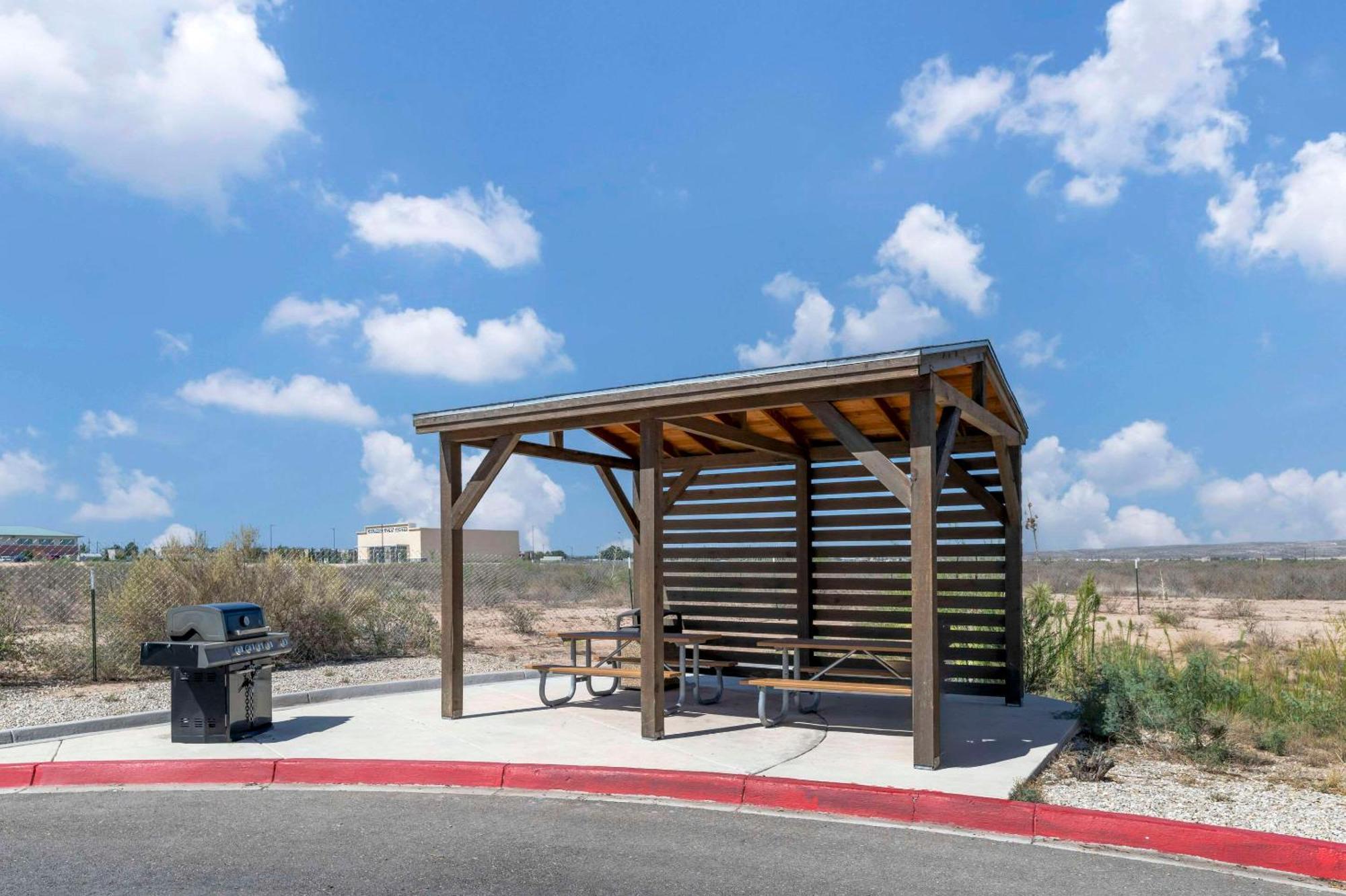 Sleep Inn & Suites Carlsbad Caverns Area Exteriér fotografie